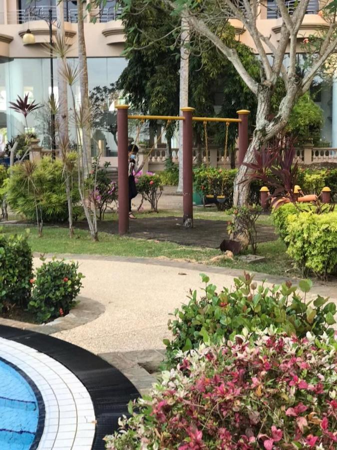 Kampong Lereh Riviera Bay Resort Condominium מראה חיצוני תמונה